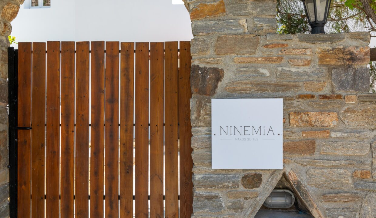 ninemia naxos suites (1)