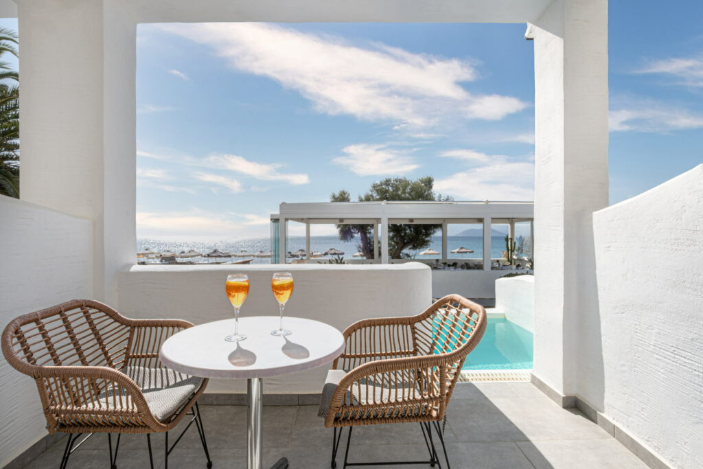 Liana-hotel-spa-naxos-greece-room-with-a-view-on-the-beach-000019