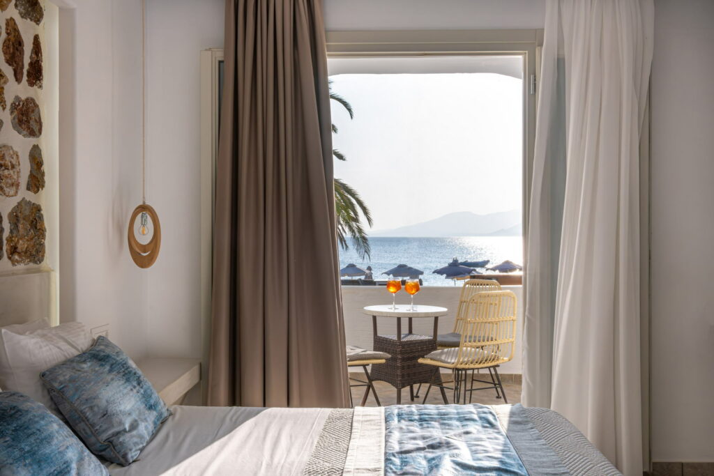 Liana-hotel-spa-naxos-greece-room-with-a-view-on-the-beach-0004