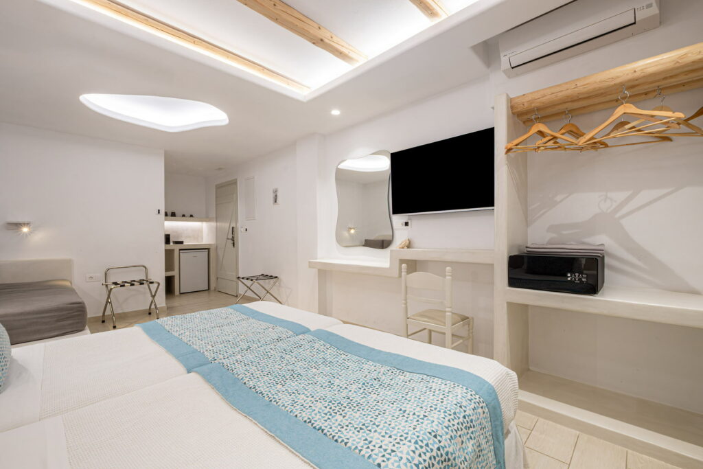 Liana-hotel-spa-naxos-greece-room-with-a-view-on-the-beach-0009