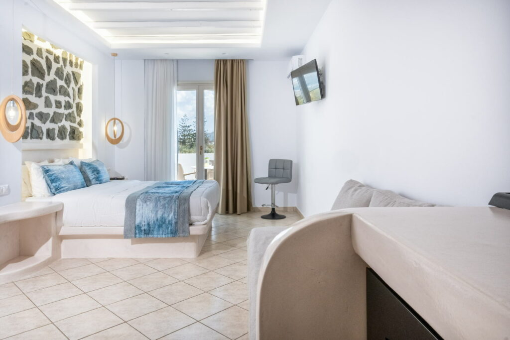 Liana-hotel-spa-naxos-greece-room-with-a-view-on-the-beach-002