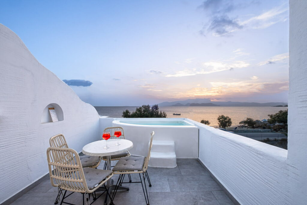 Liana-hotel-spa-naxos-greece-room-with-a-view-on-the-beach-02-5