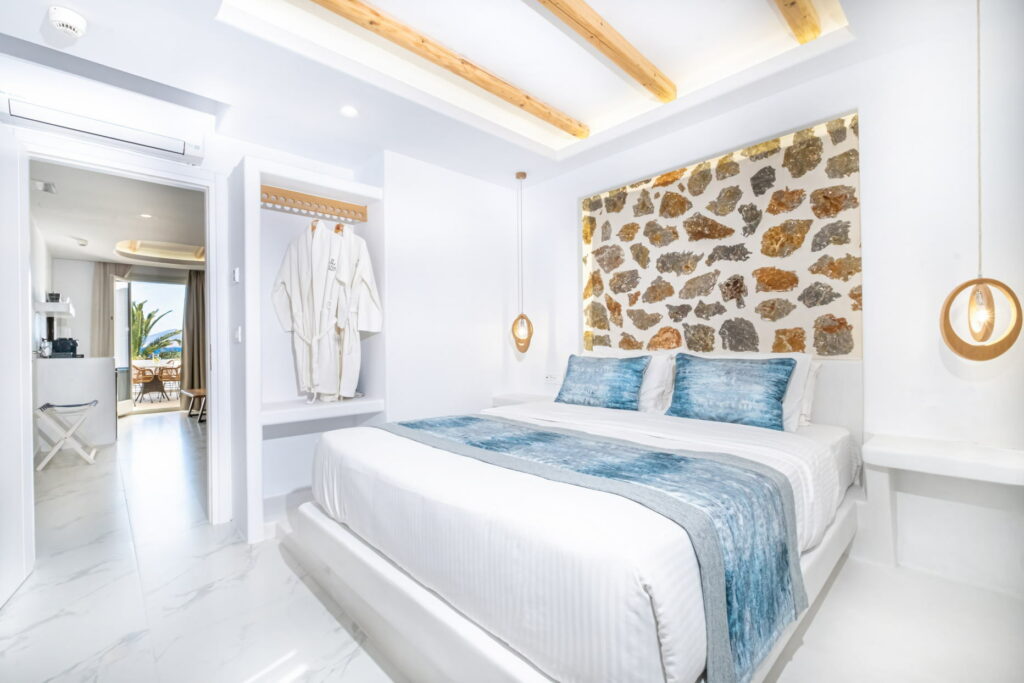 Liana-hotel-spa-naxos-greece-room-with-a-view-on-the-beach-03-4