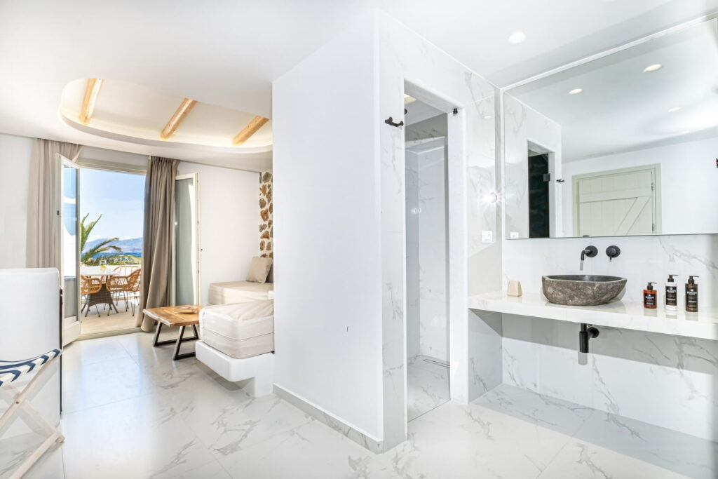 Liana-hotel-spa-naxos-greece-room-with-a-view-on-the-beach-06-4