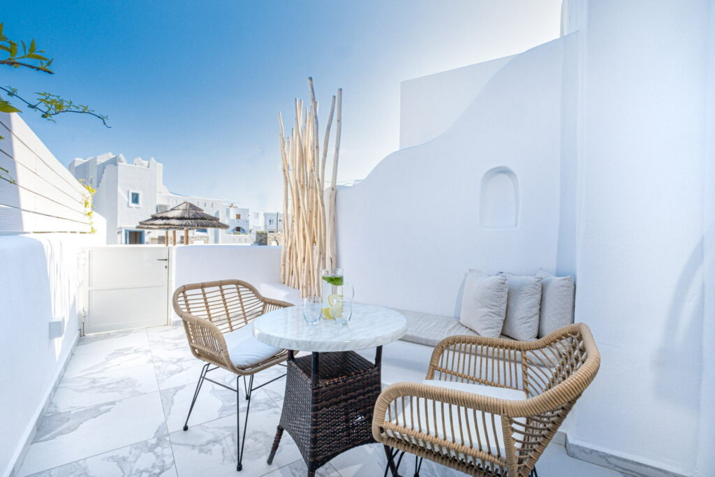 Liana-hotel-spa-naxos-greece-room-with-a-view-on-the-beach-07-2