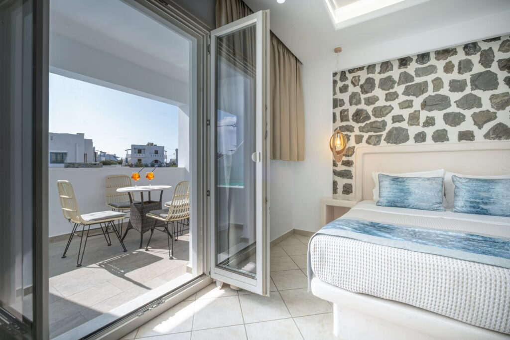 Liana-hotel-spa-naxos-greece-room-with-a-view-on-the-beach-07-3