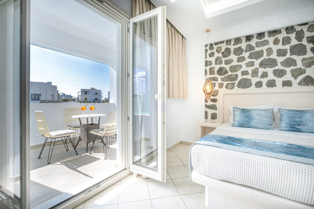 Liana-hotel-spa-naxos-greece-room-with-a-view-on-the-beach-10-1