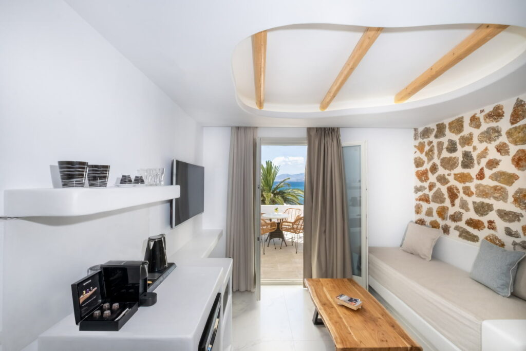 Liana-hotel-spa-naxos-greece-room-with-a-view-on-the-beach-10-2