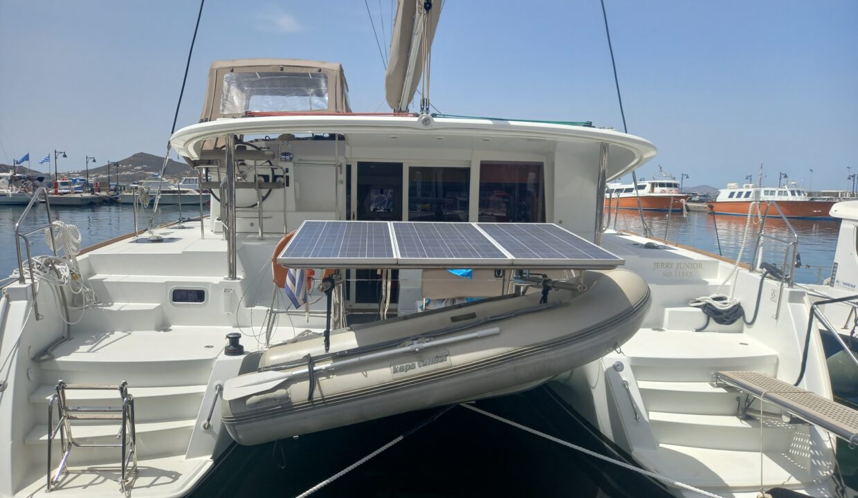 Catamaran Jerry Junior Naxos (4)