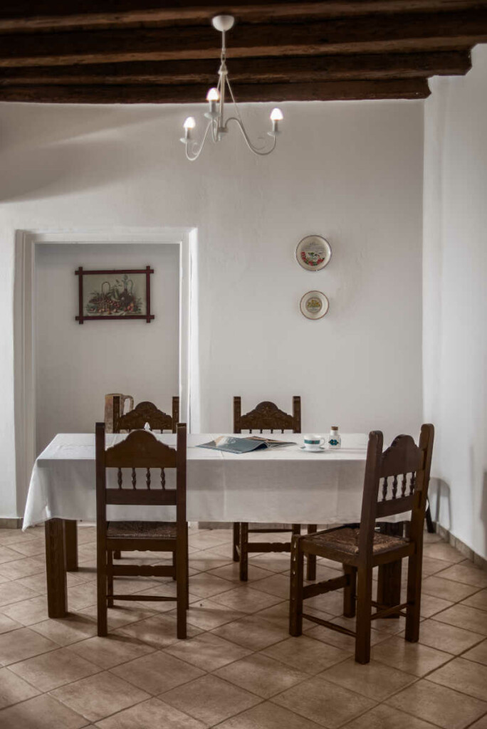Angela-de-Merici-Sea-View-Apartment-4