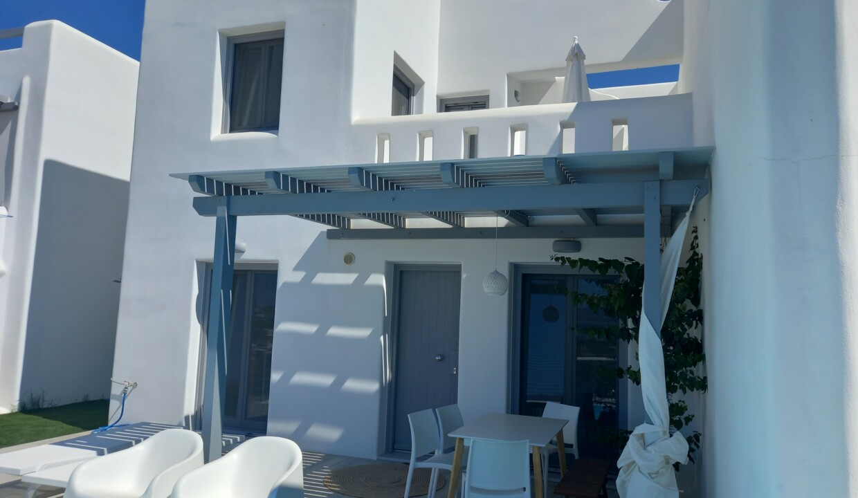White Nadora Naxos Villa (14)