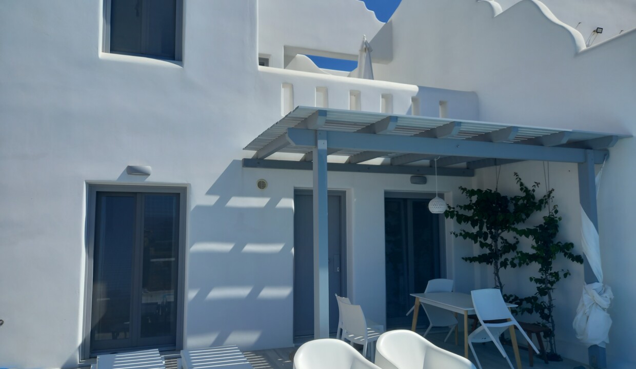White Nadora Naxos Villa (9)