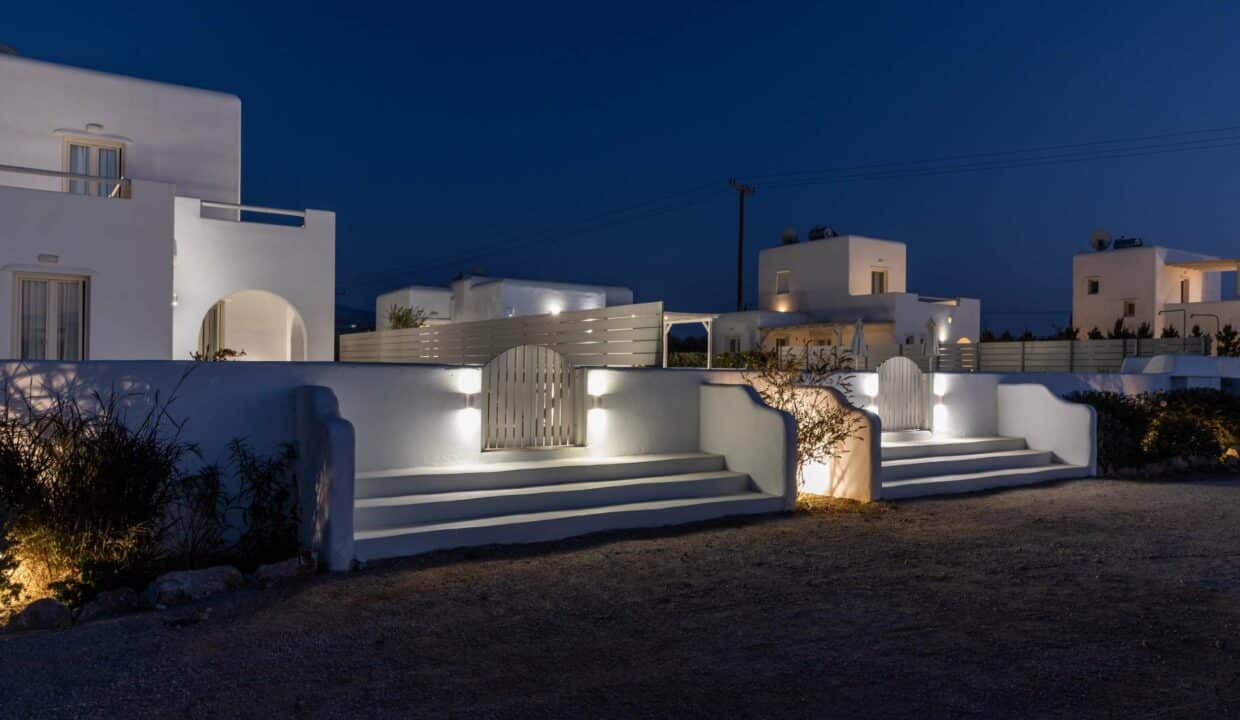 Naxian Lounge Villas (1)