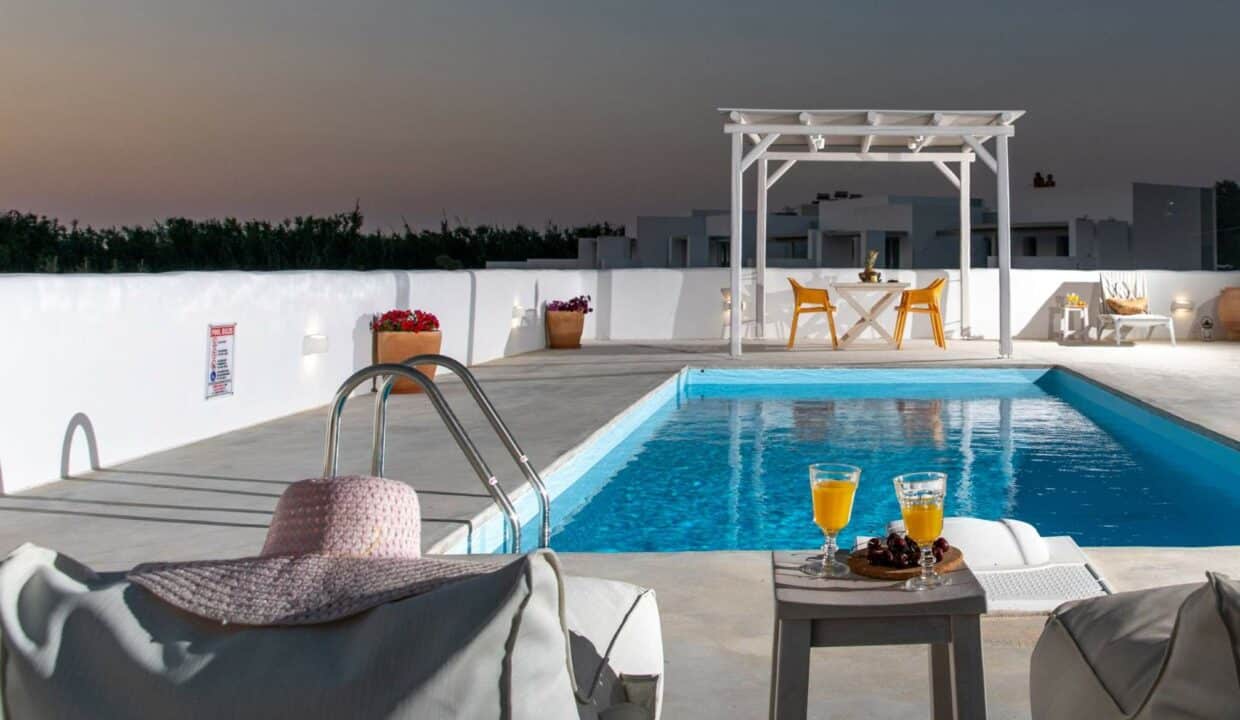 Naxian Lounge Villas (4)