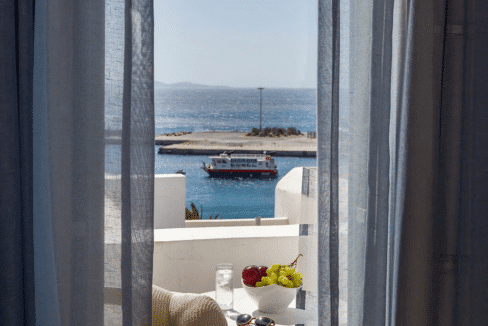 Superior-room-misc-1-tinified