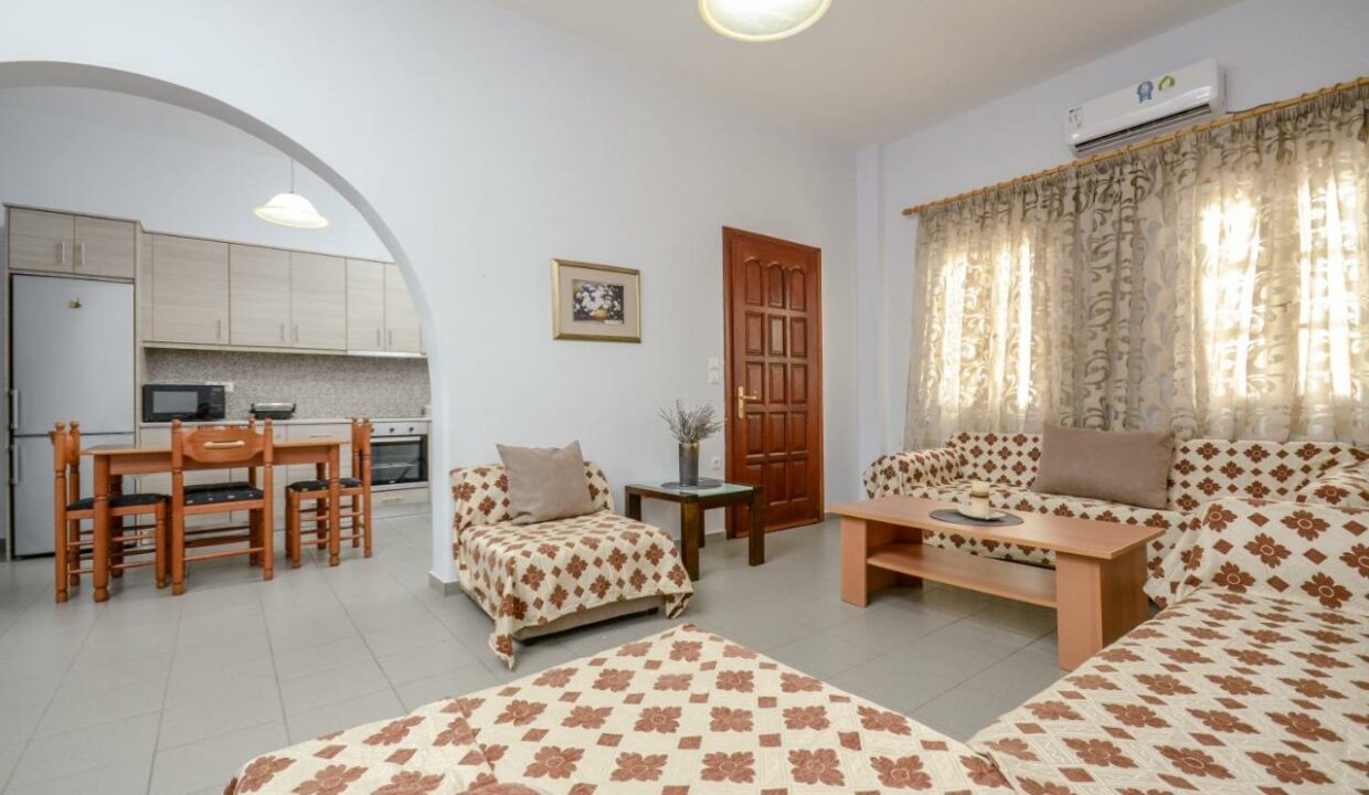 Naxos House - 2 Bedrooms Apartment (28)