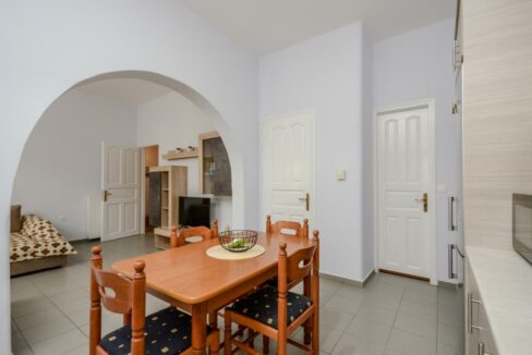 Naxos House - 2 Bedrooms Apartment (33)