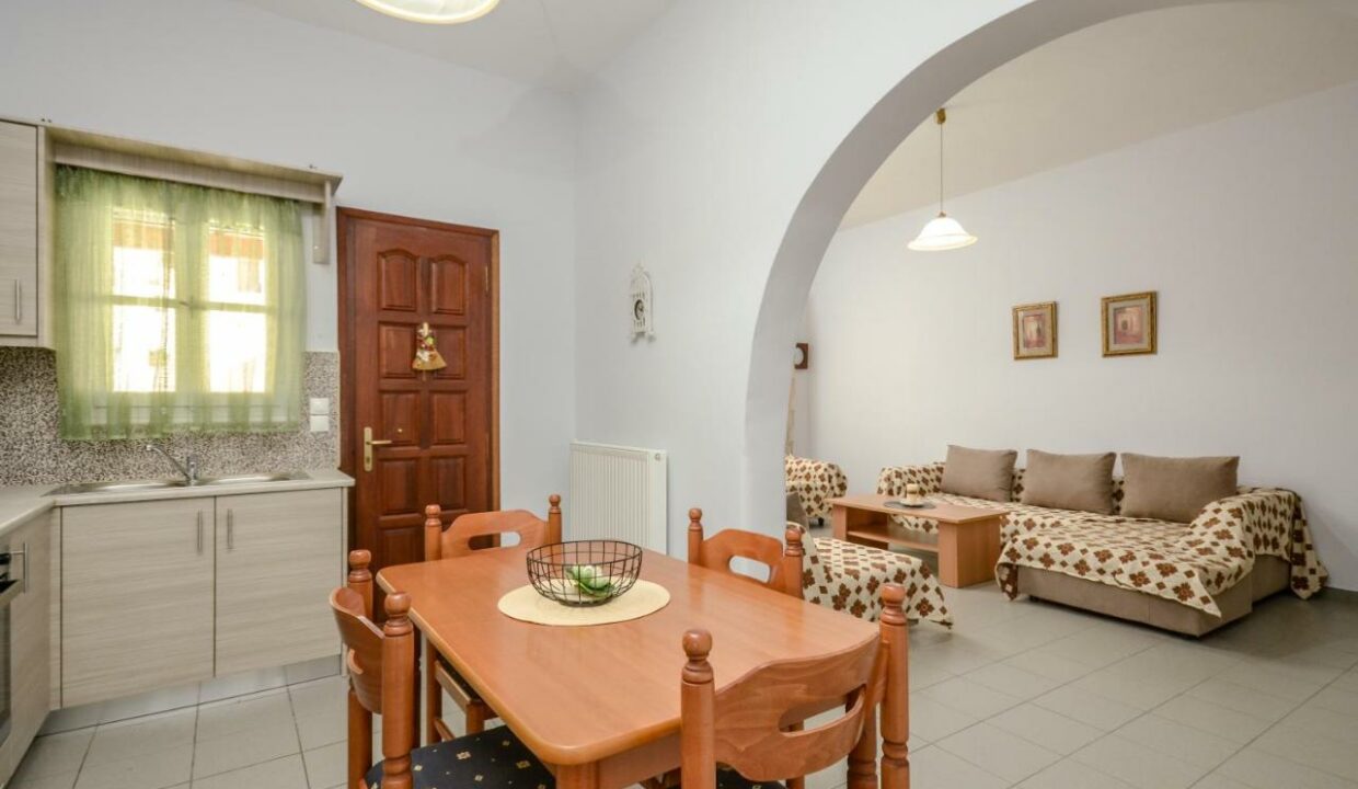 Naxos House - 2 Bedrooms Apartment (34)