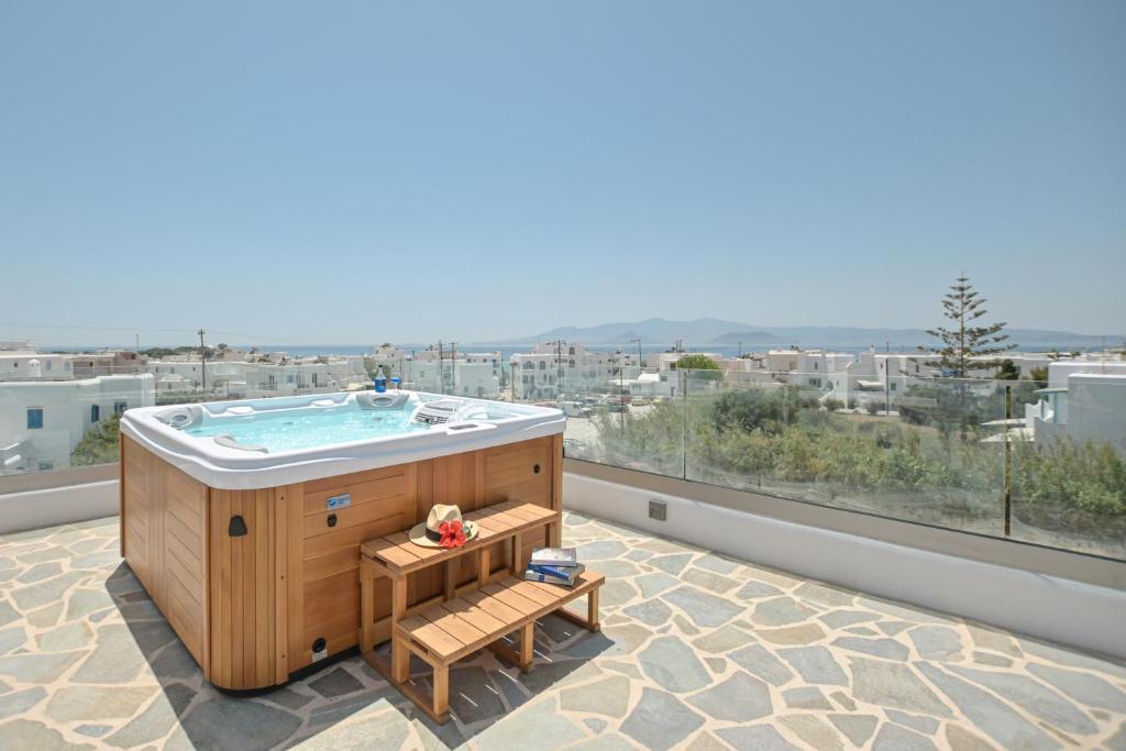 VIP Lounge villa with Jacuzzi (10)