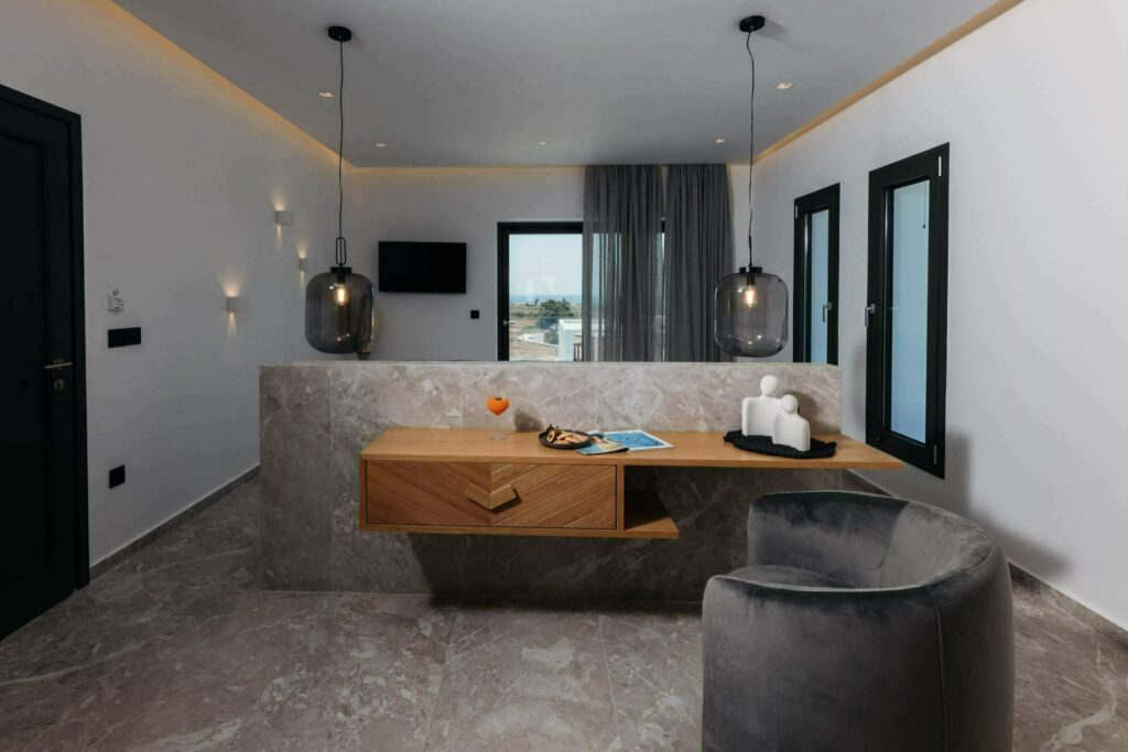 Sea-View-Suite-with-Outdoor-Jacuzzi-10