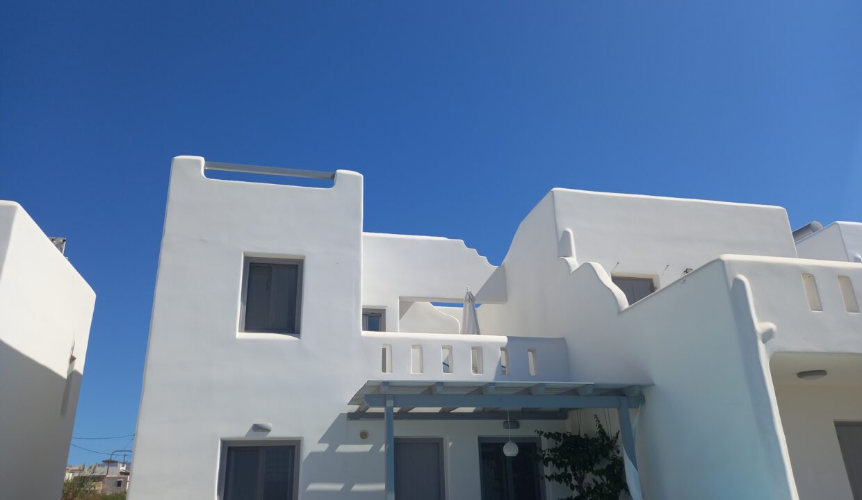 White Nadora Naxos Villa (43)