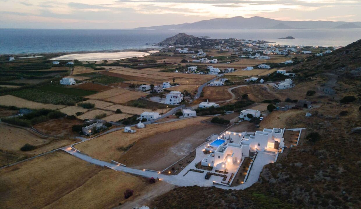 Naxos Earth Suites