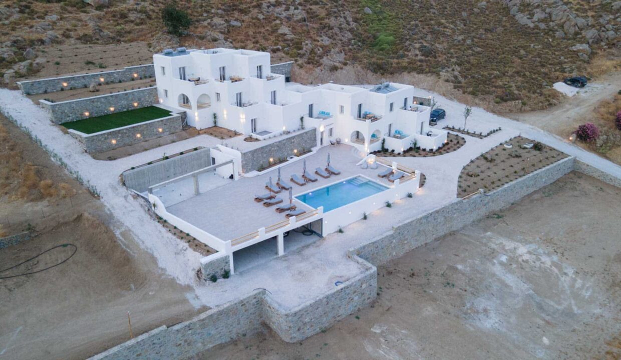 Naxos Earth Suites