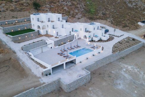 Naxos Earth Suites