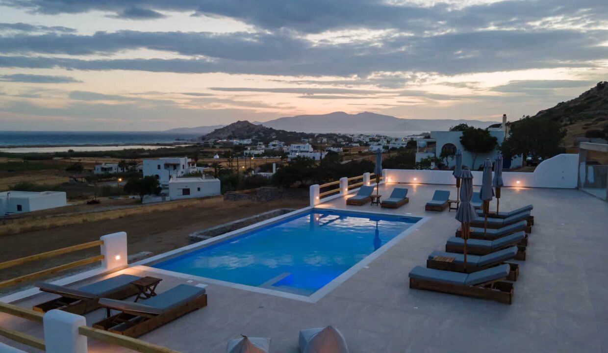 Naxos Earth Suites