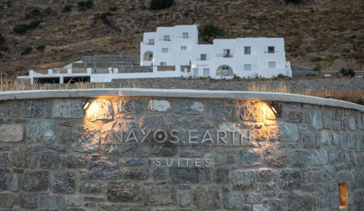 Naxos Earth Suites