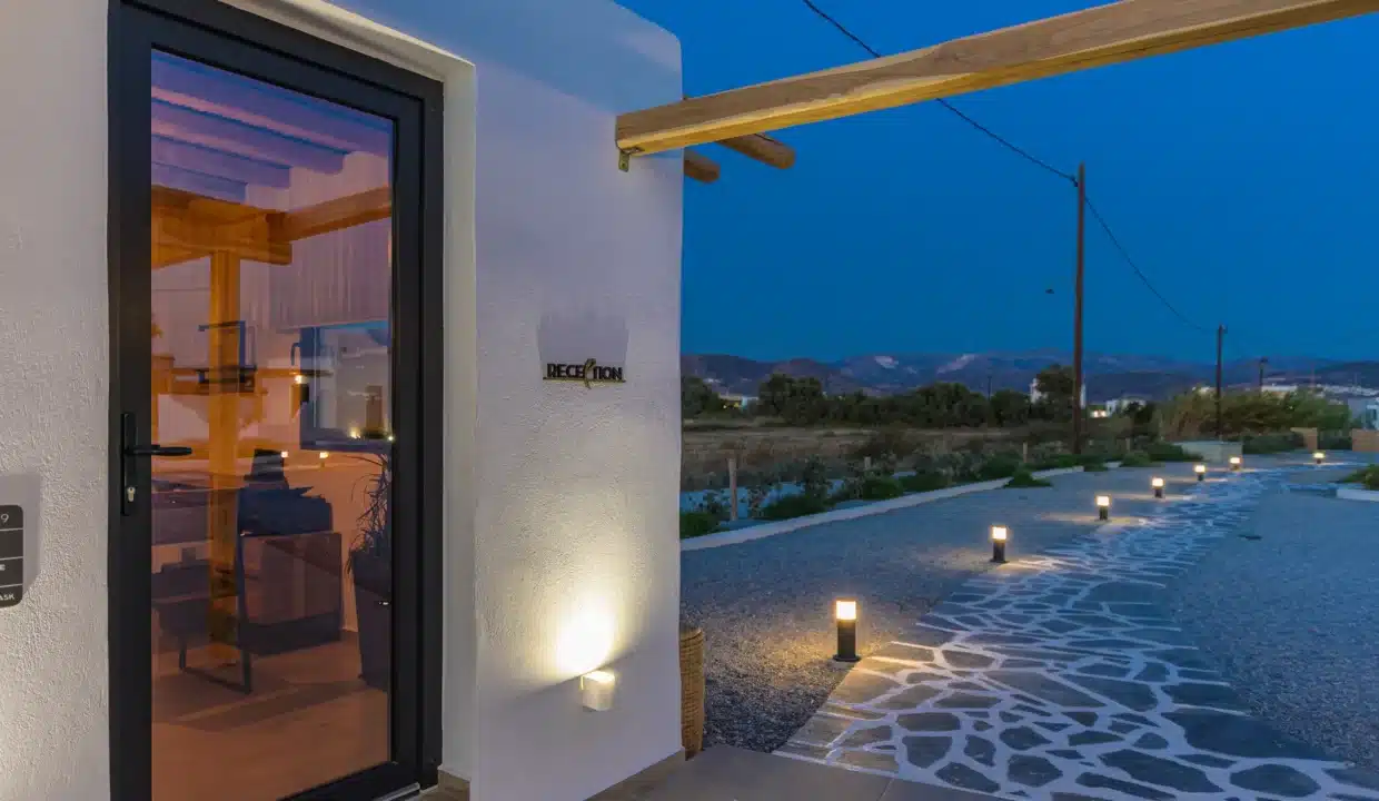 Naxos Finest Hotel & Villas (4)