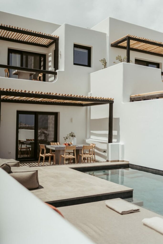 Grand Villa with Sea View (13)