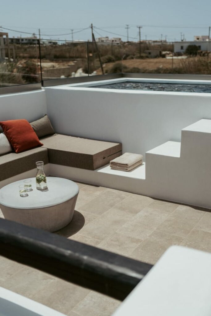 Honeymoon Suite with Private Pool (15)