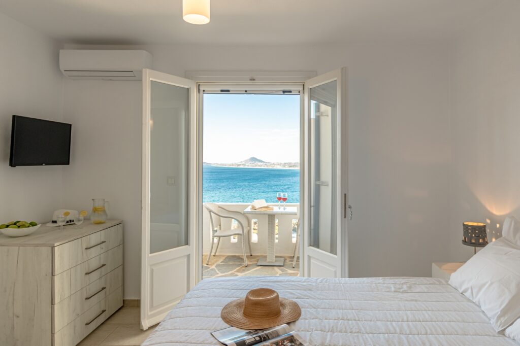 Maisonette Naxos Eye (6)