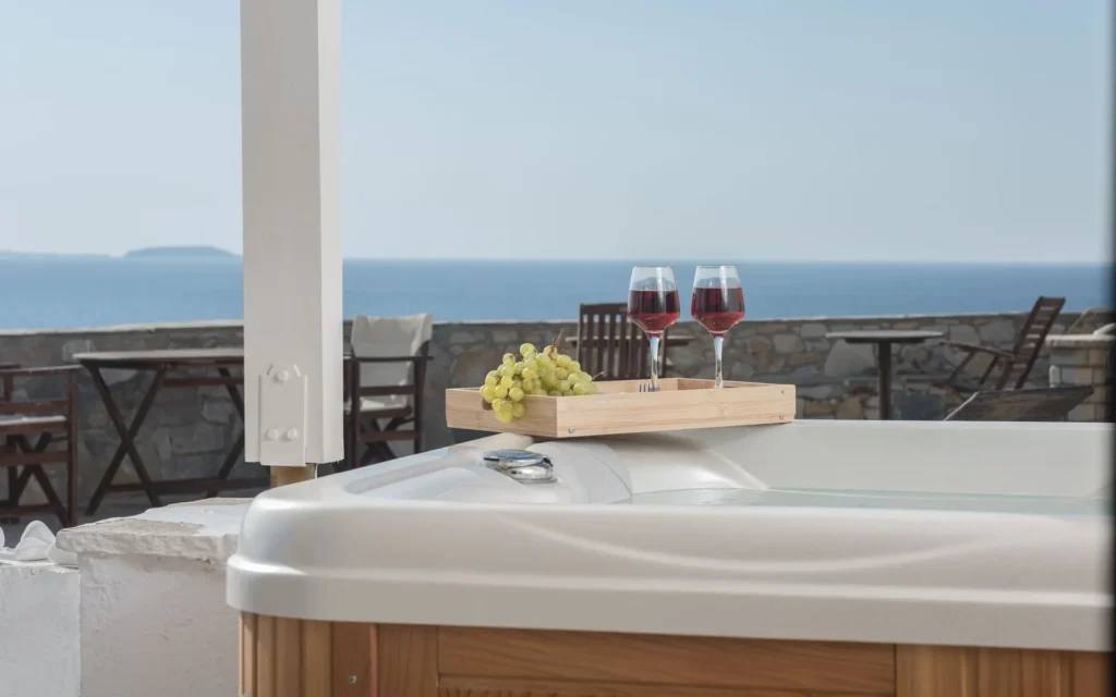 Sea View Suite with private jacuzzi Penelope (3)