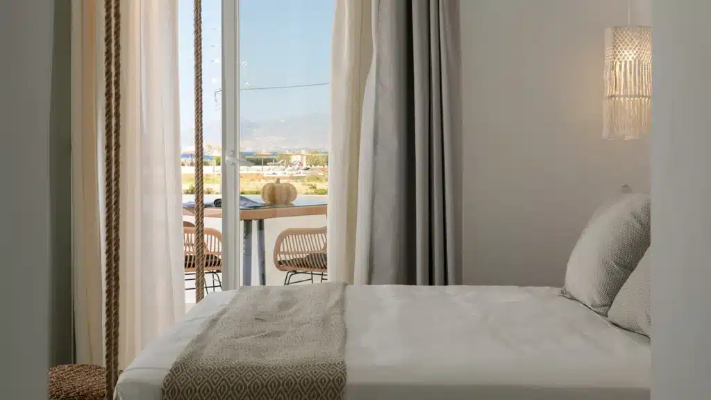 Family Apartment with Partial Sea view (8)