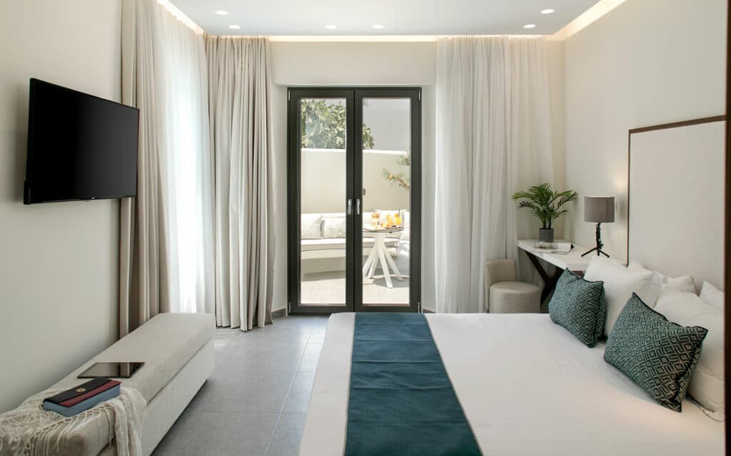 Junior Suite - Private Pool - Hemera (10)