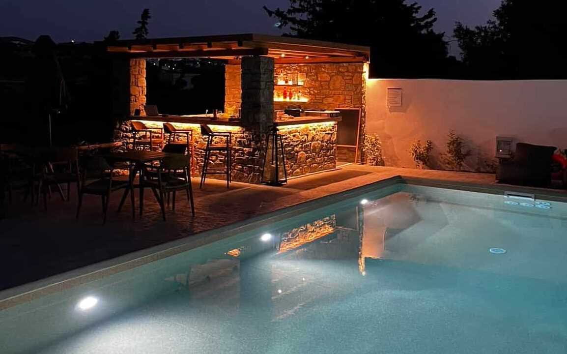 NINEMIA NAXOS (1)