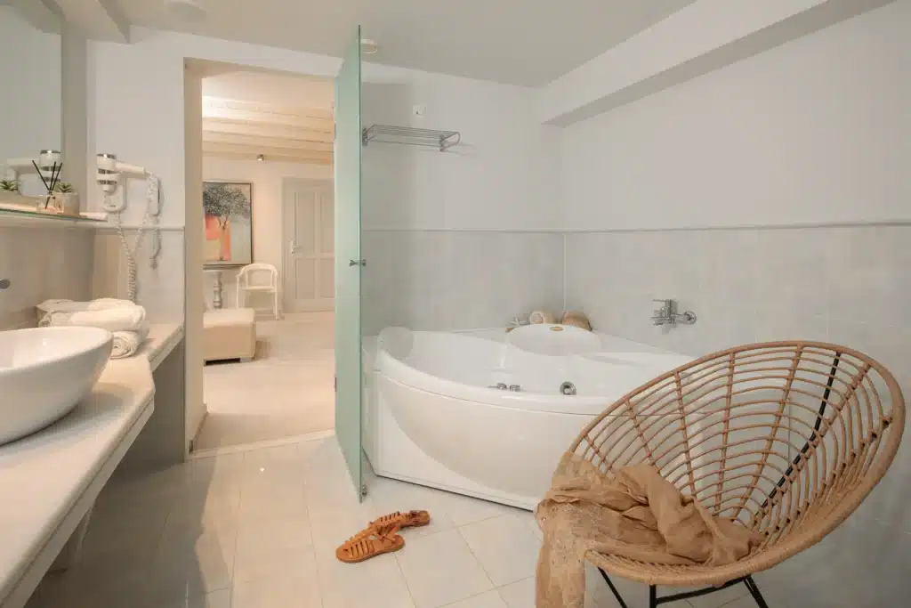 Premium Room with Jacuzzi Ground floor (8)