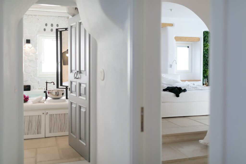 euphoria downtown naxos deluxe suite spa bath (7)