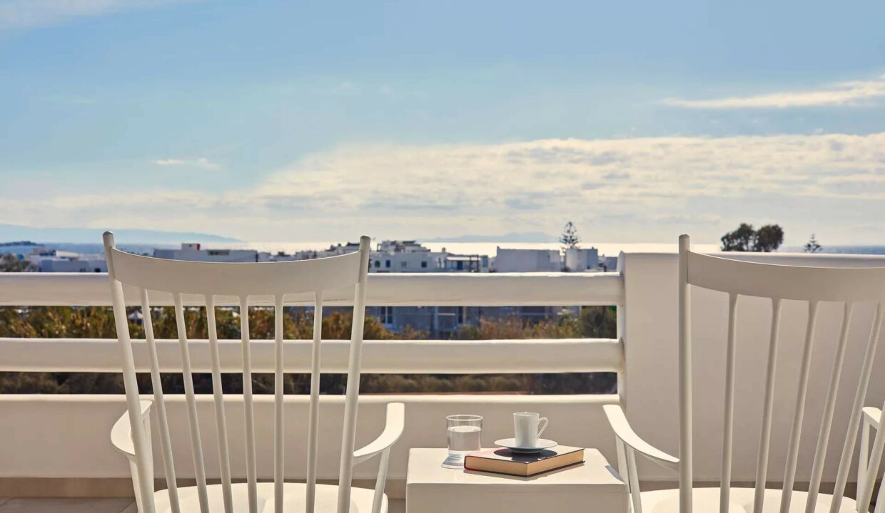 Sea View Suite with Outdoor Hot Tub (10)