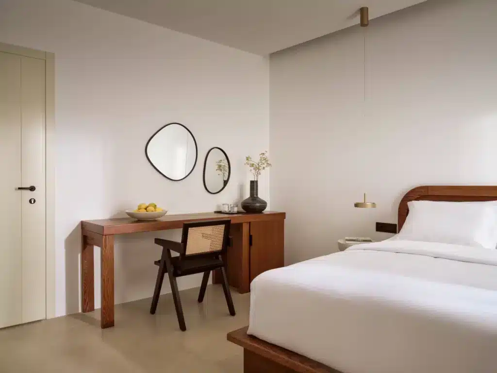 Deluxe Room (4)