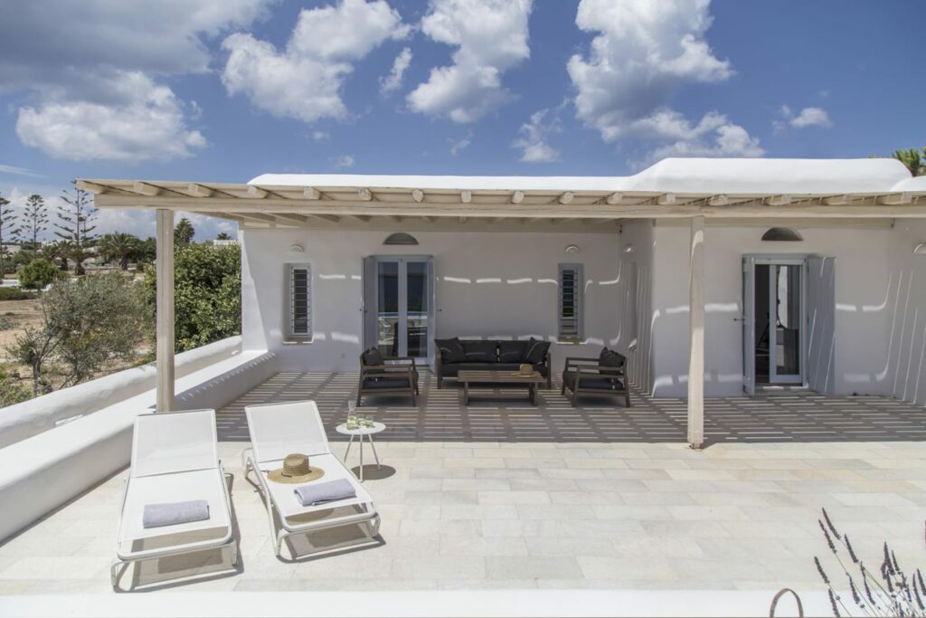 2 Bedrooms Villa 180 m2 (4)