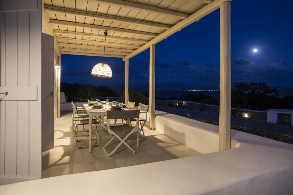 2 Bedrooms Villa 180 m2 (5)