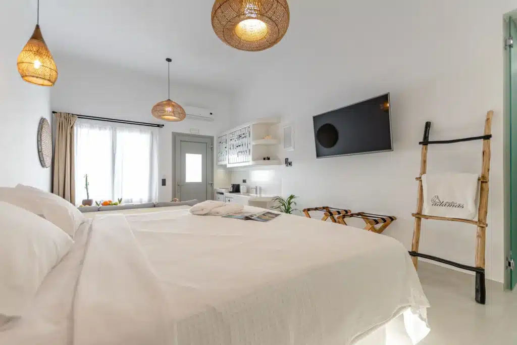 Emerald Suite (13)