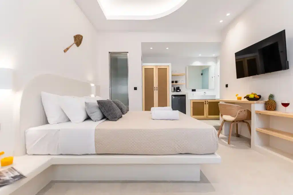 Half Moon Suite (3)