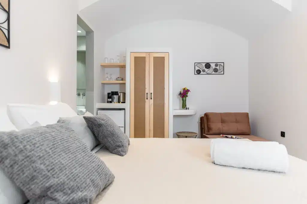 Oval Suite (4)