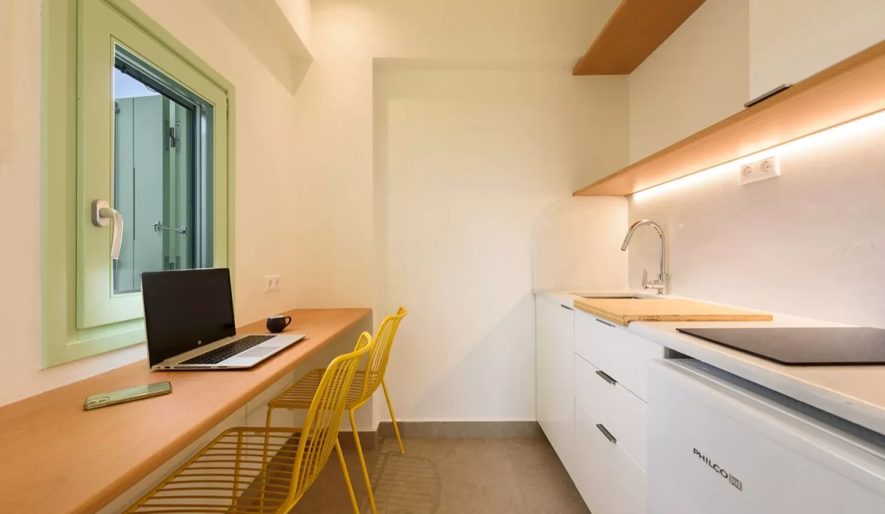 Plioni Sea View Suite (1)