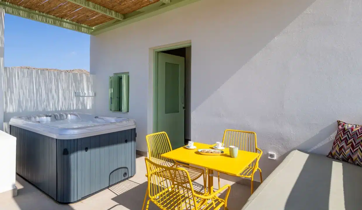 Plioni Sea View Suite (11)
