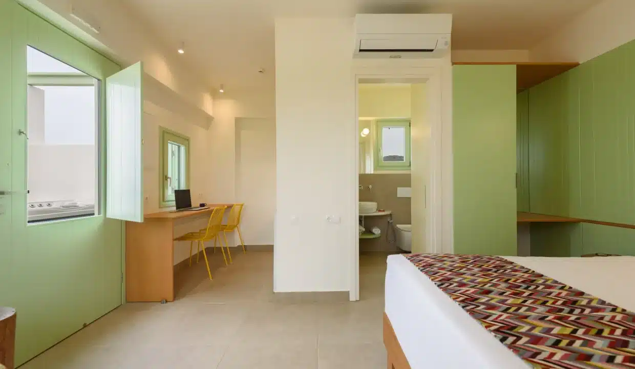 Plioni Sea View Suite (3)